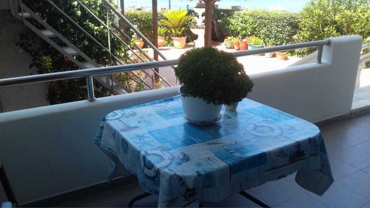 Family Sea & Garden View Apartment 프레베자 외부 사진